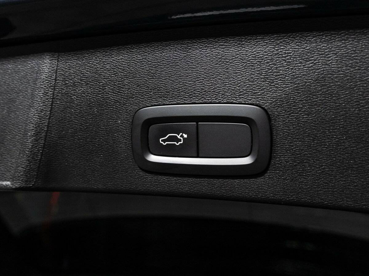 Volvo XC40, 2019 Фото №15