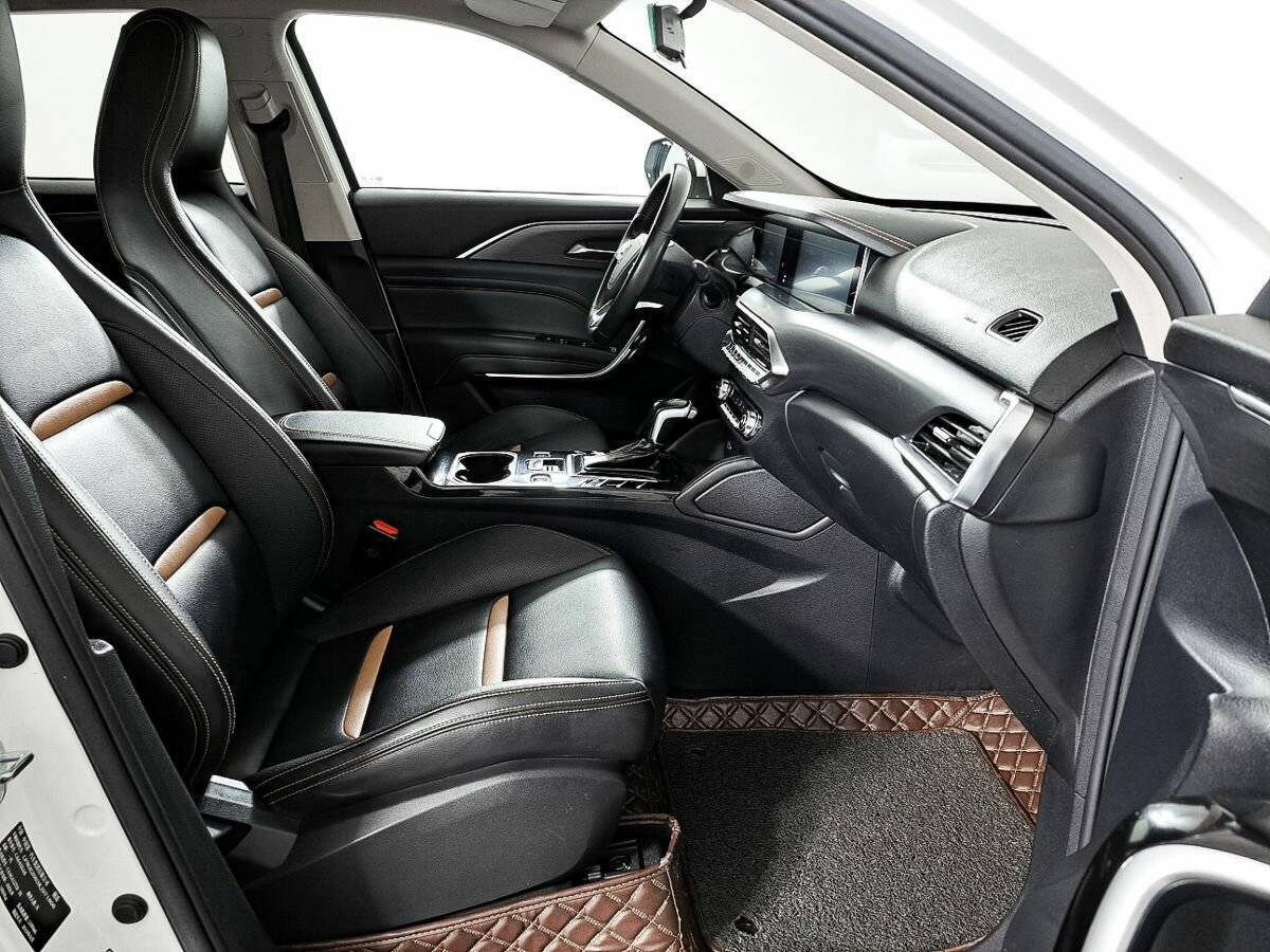 FAW Bestune T77, 2019 Фото №11