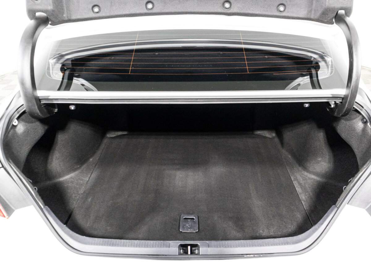 Toyota Camry, 2020 Фото №14