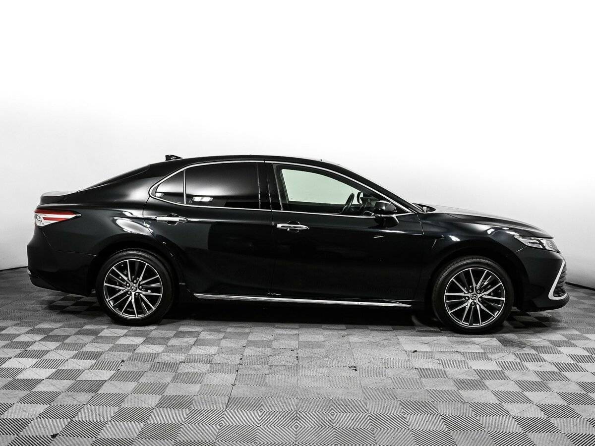 Toyota Camry, 2023 - 7 826 км. | Фото №4