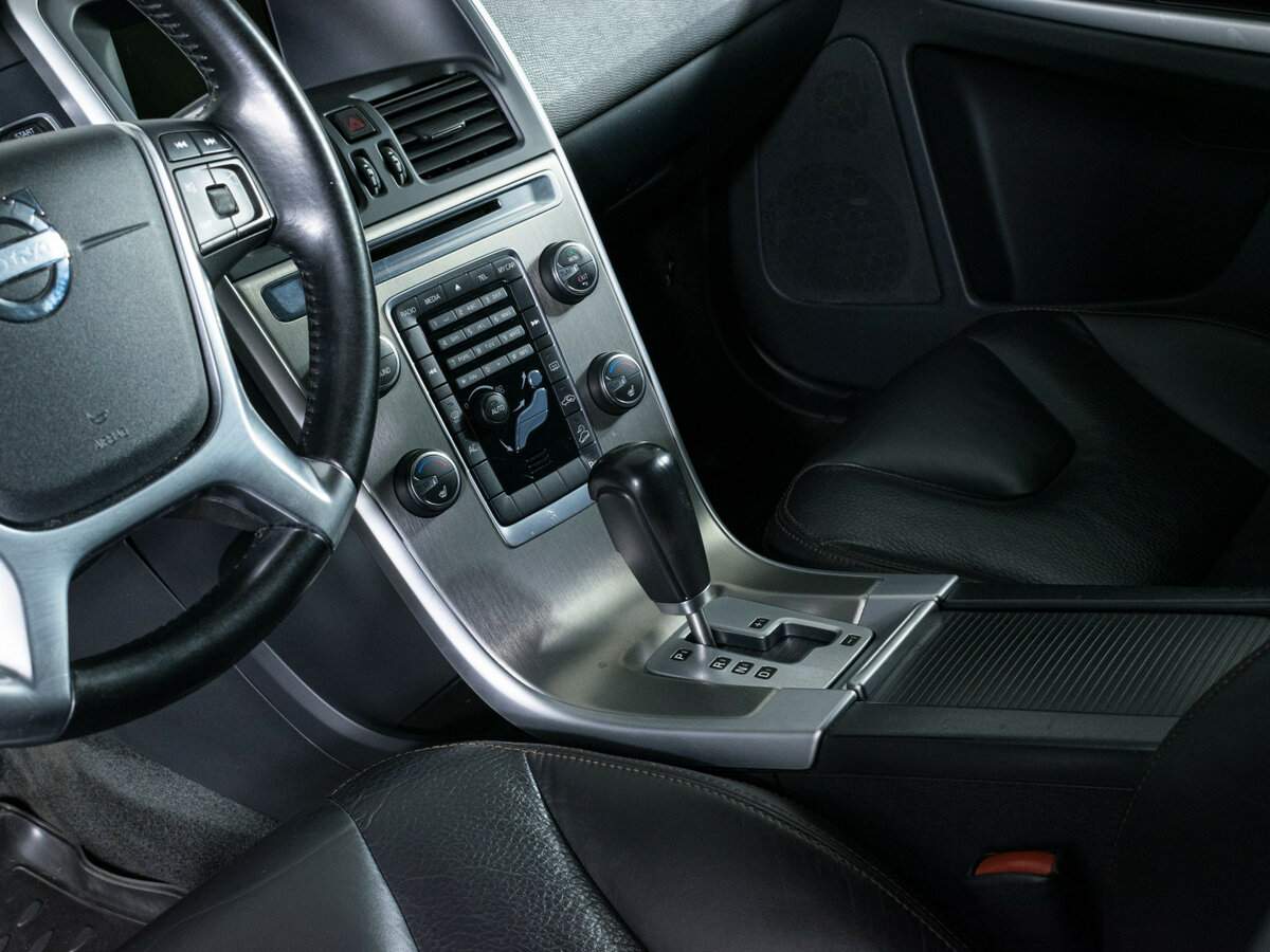 Volvo XC60, 2011 Фото №16