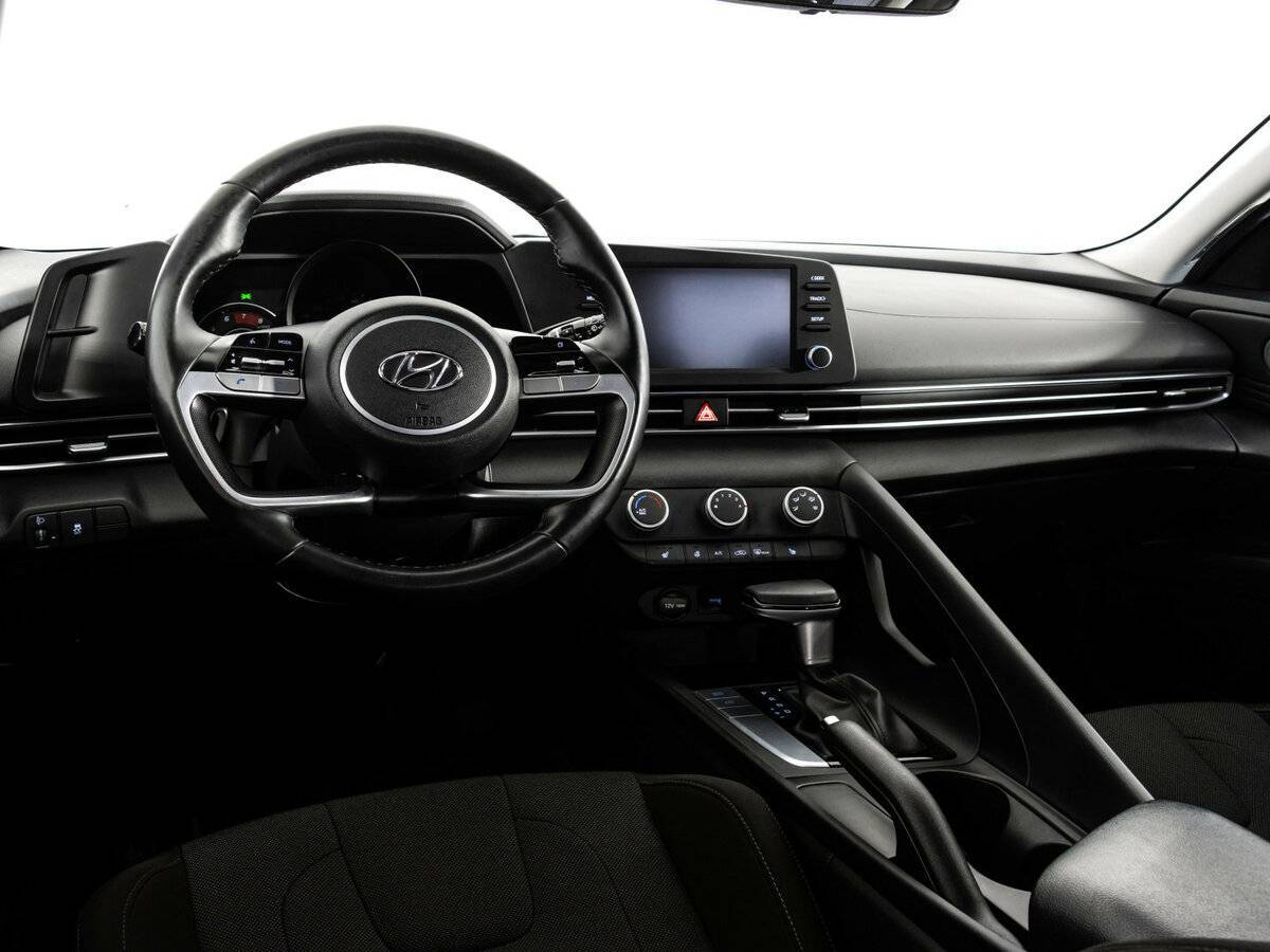 Hyundai Elantra, 2021 Фото №12