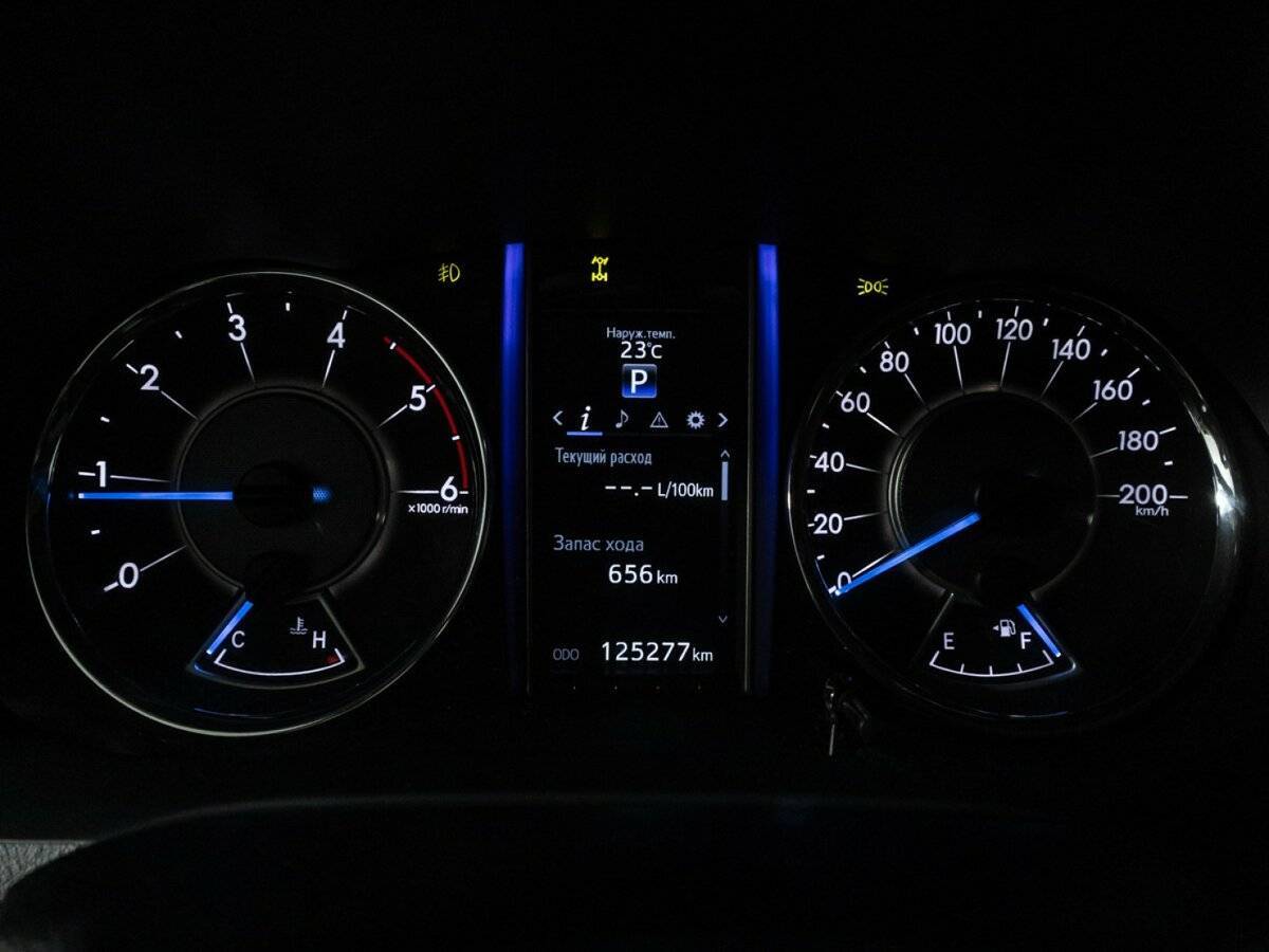 Toyota Fortuner, 2017 Фото №10