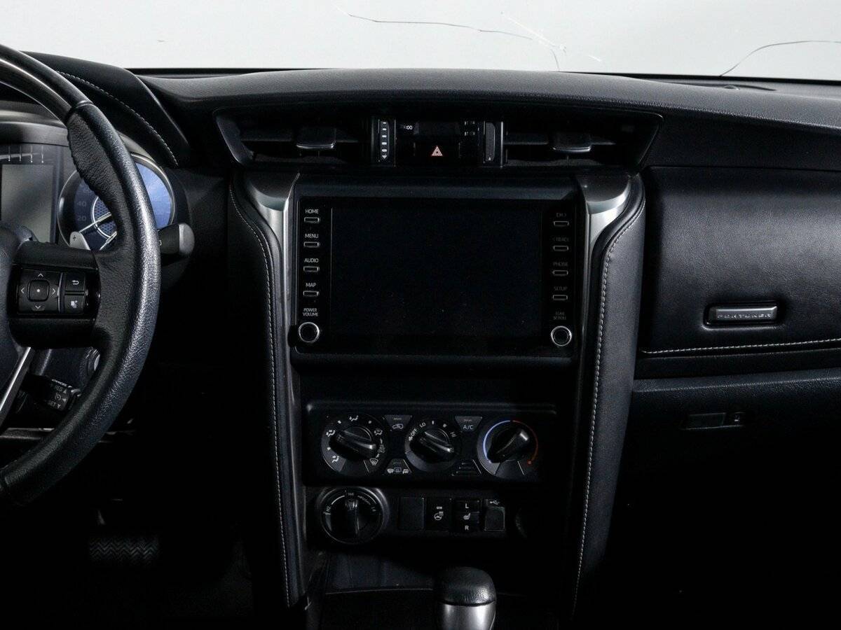 Toyota Fortuner, 2021 Фото №8