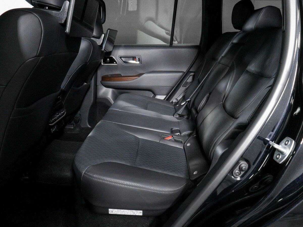 Toyota Land Cruiser, 2022 - 4 881 км. | Фото №7