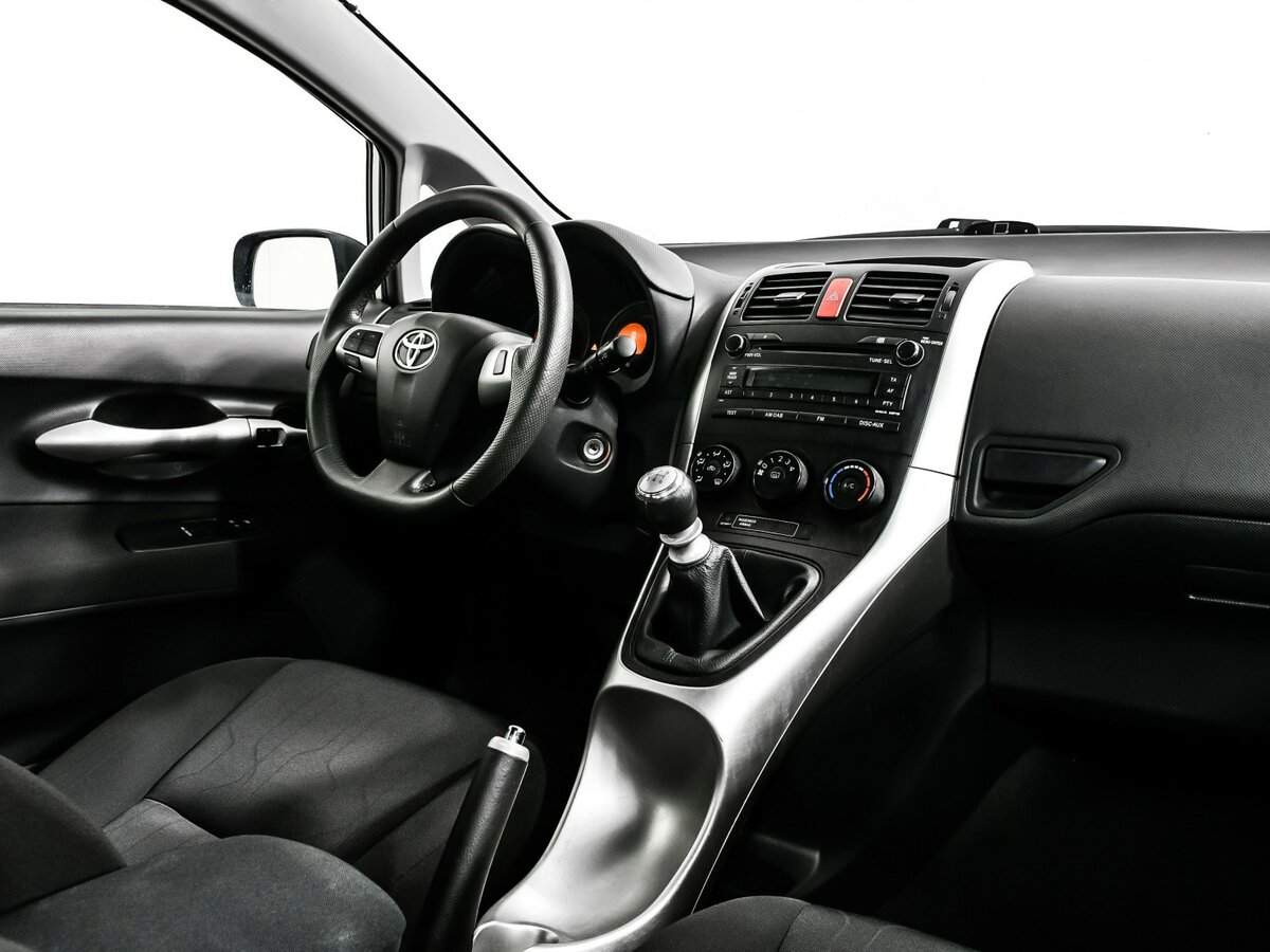 Toyota Auris, 2011 Фото №9