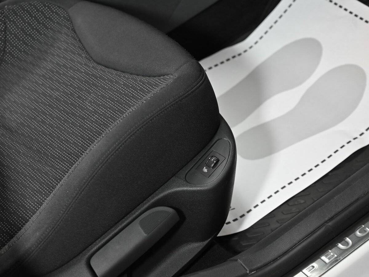 Peugeot 308, 2012 Фото №13