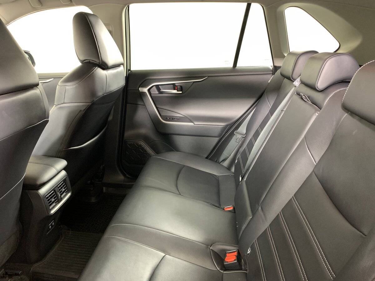 Toyota RAV4, 2020 Фото №18