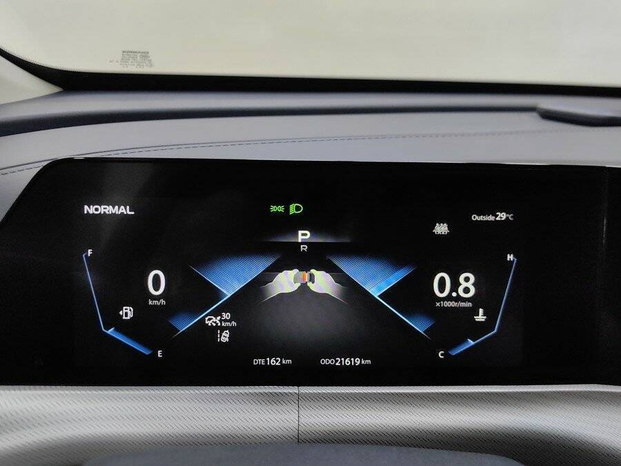 Changan UNI-T, 2023 Фото №10