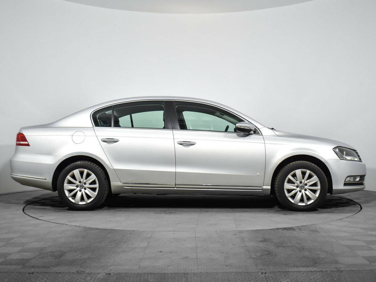 Volkswagen Passat, 2012 Фото №4