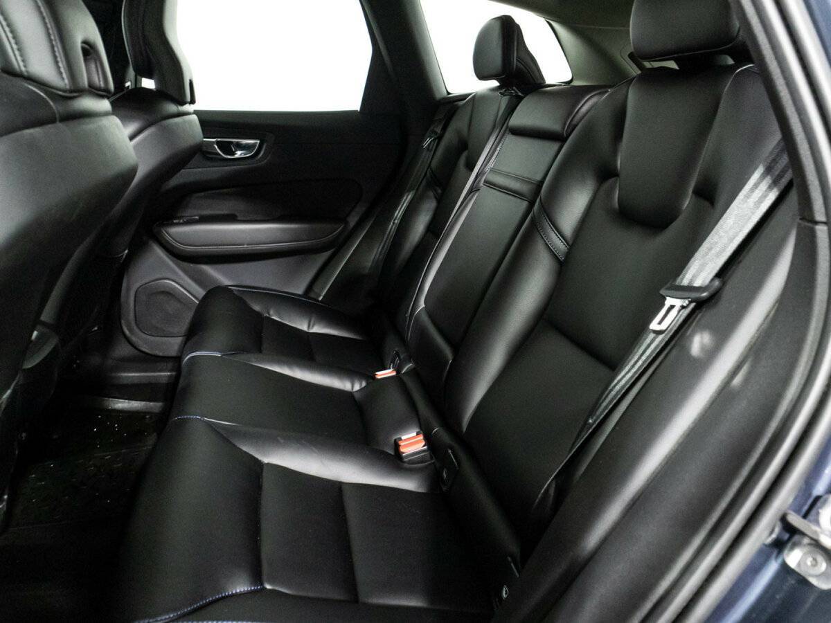 Volvo XC60, 2019 Фото №10