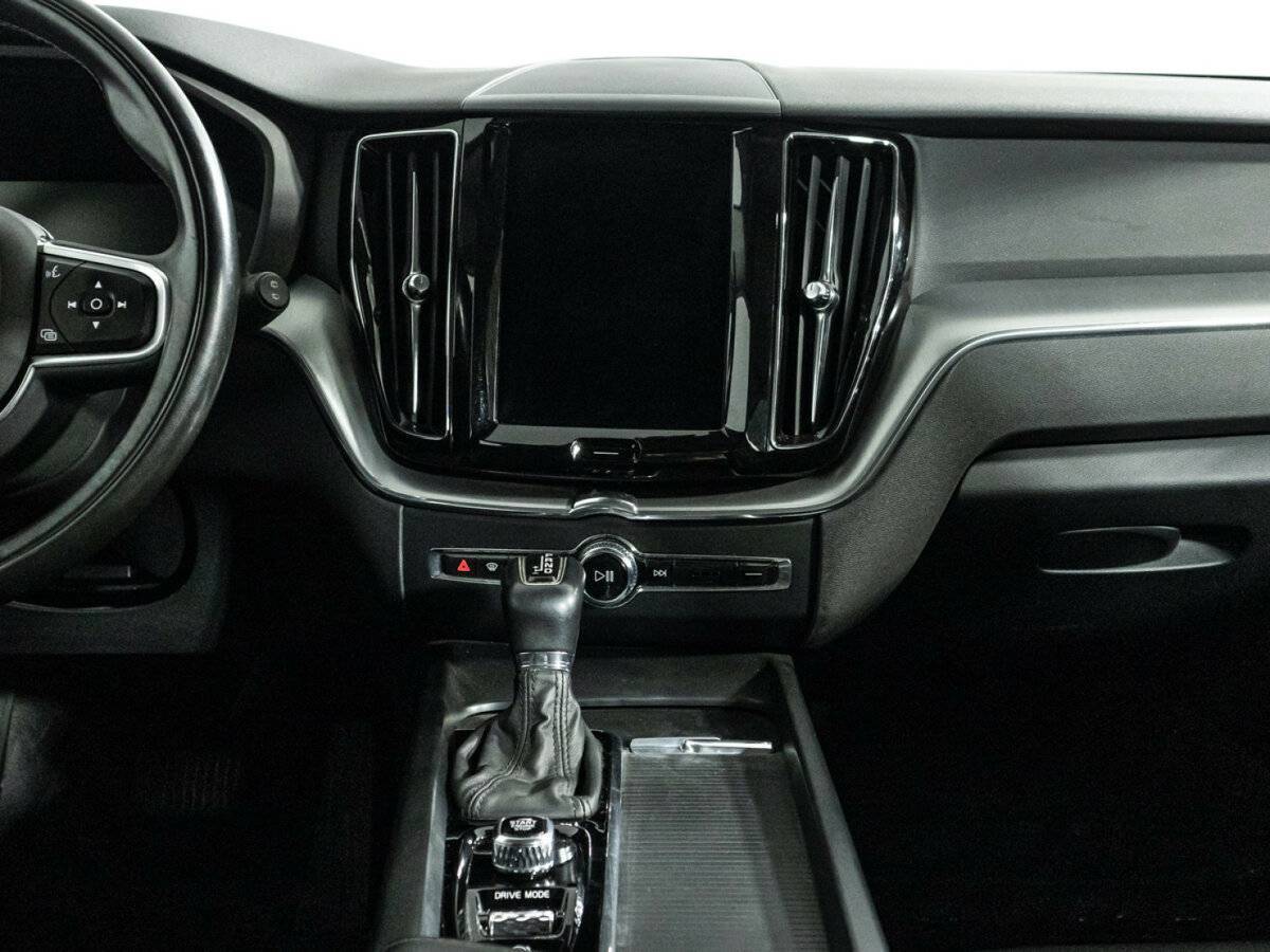 Volvo XC60, 2019 Фото №14