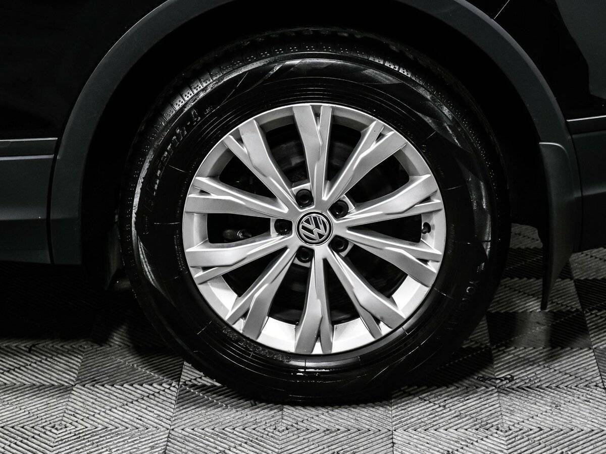 Volkswagen Tiguan, 2020 Фото №14