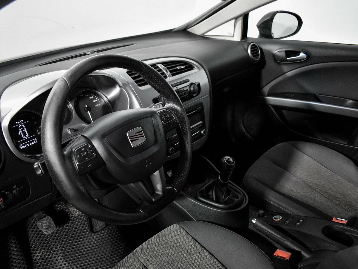 SEAT Leon, 2010 Фото №9