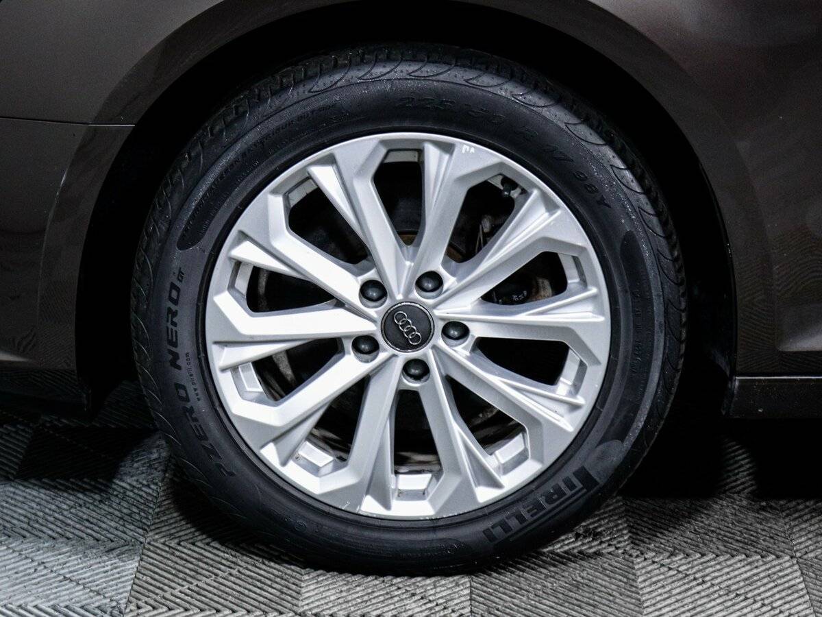 Audi A4, 2015 Фото №14