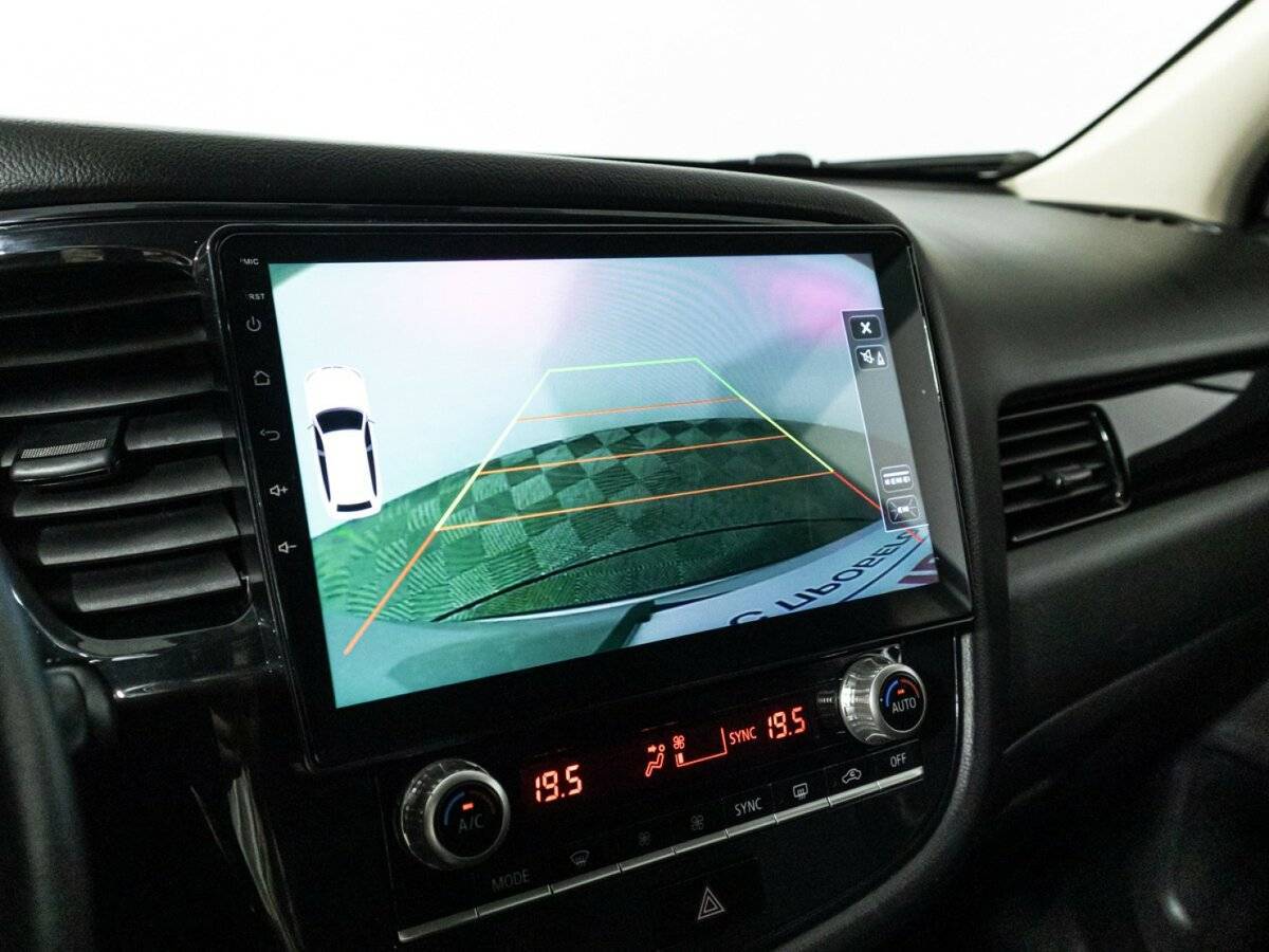 Mitsubishi Outlander, 2020 Фото №16