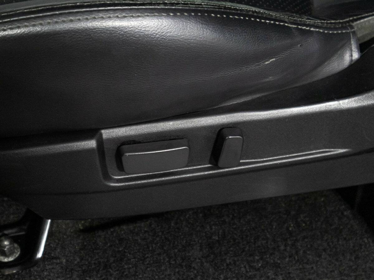 Mitsubishi Pajero Sport, 2011 Фото №16