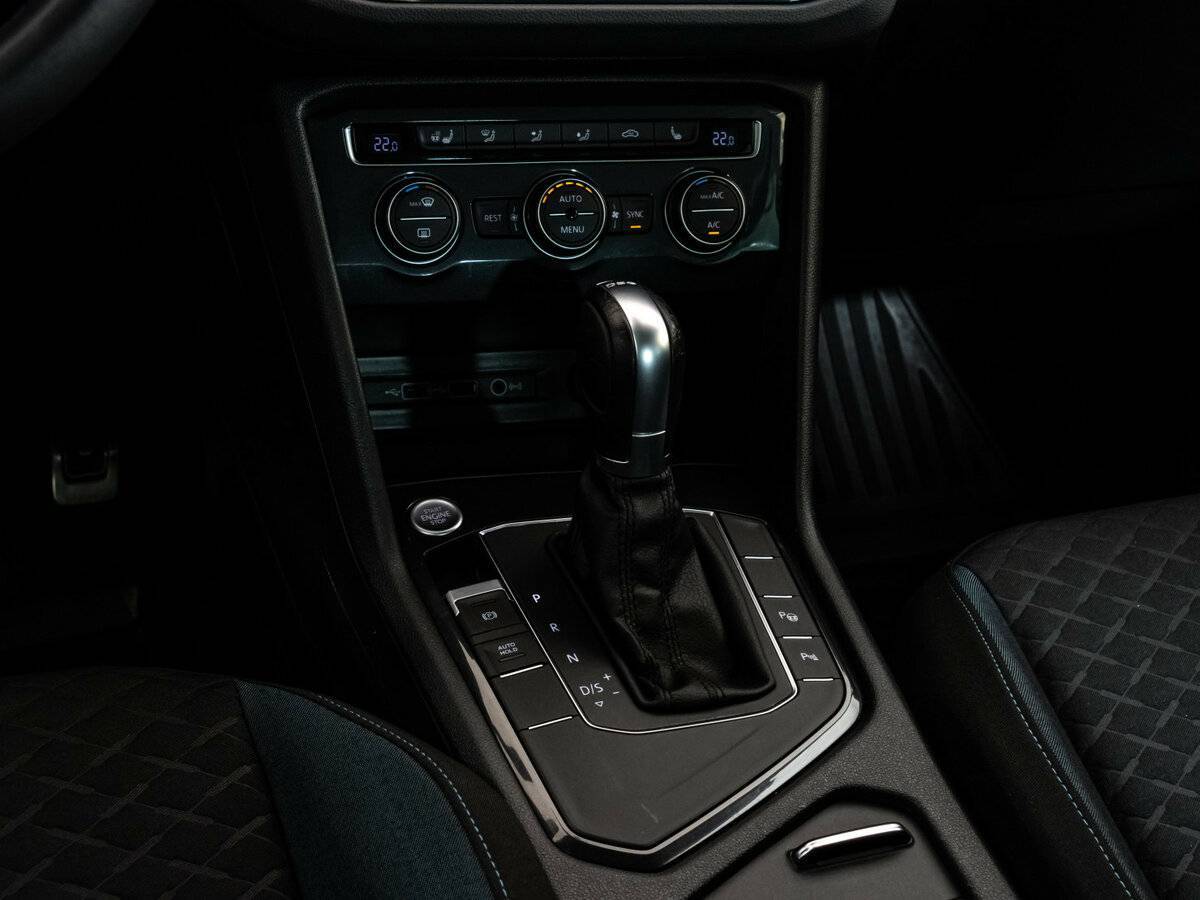Volkswagen Tiguan, 2019 Фото №14