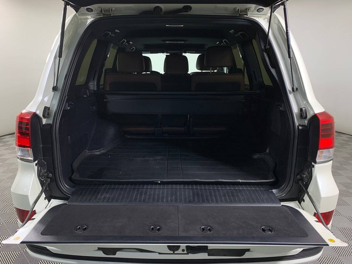 Toyota Land Cruiser, 2020 Фото №21