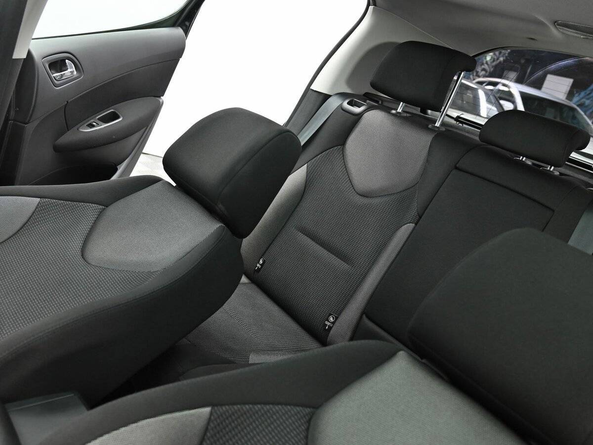 Peugeot 308, 2011 Фото №14