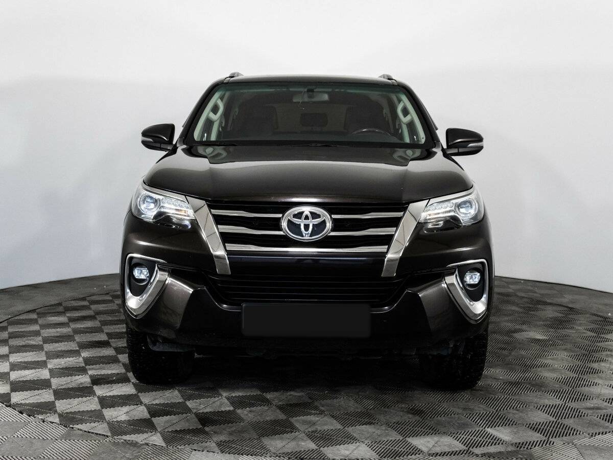 Toyota Fortuner, 2018 - 139 668 км. | Фото №3
