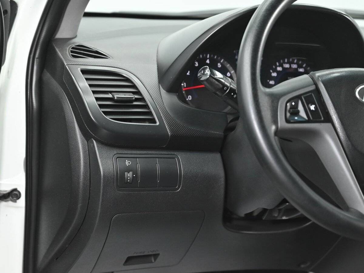 Hyundai Solaris, 2011 - 162 000 км. | Фото №8