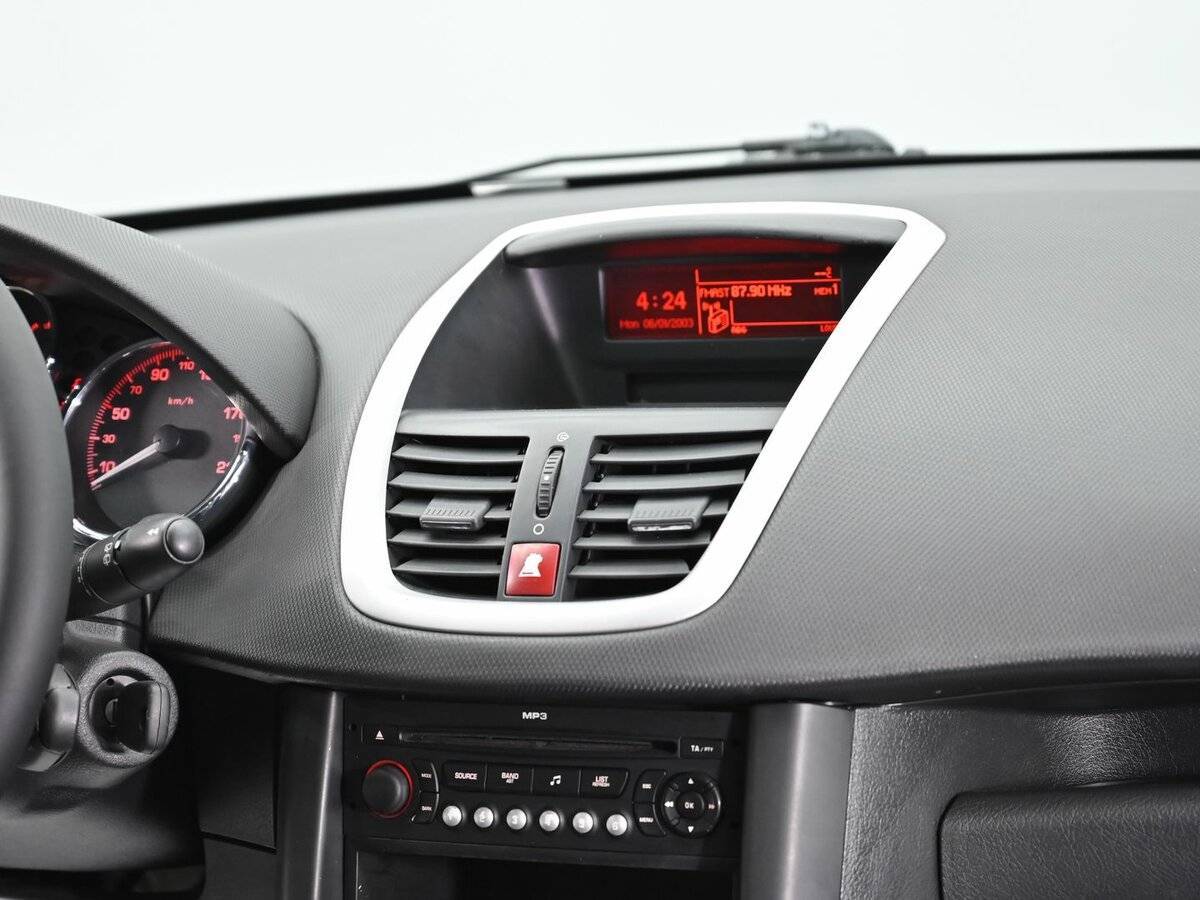 Peugeot 207, 2008 Фото №11