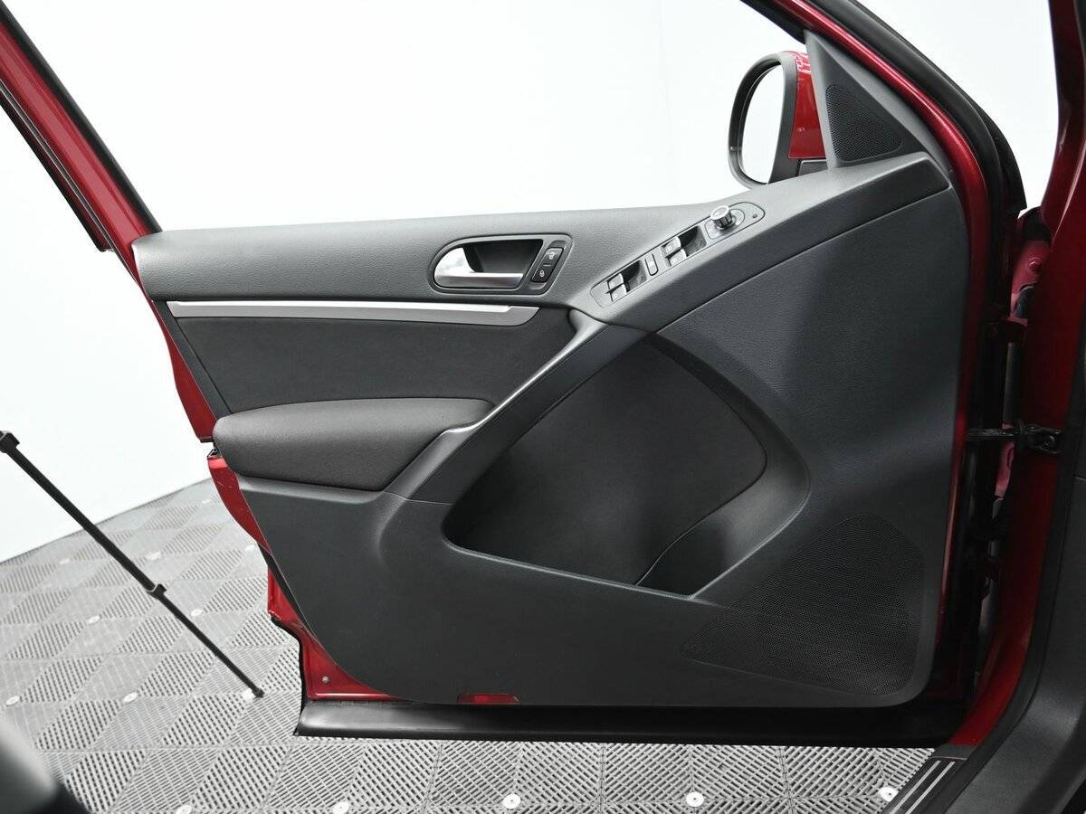 Volkswagen Tiguan, 2011 - 176 000 км. | Фото №6