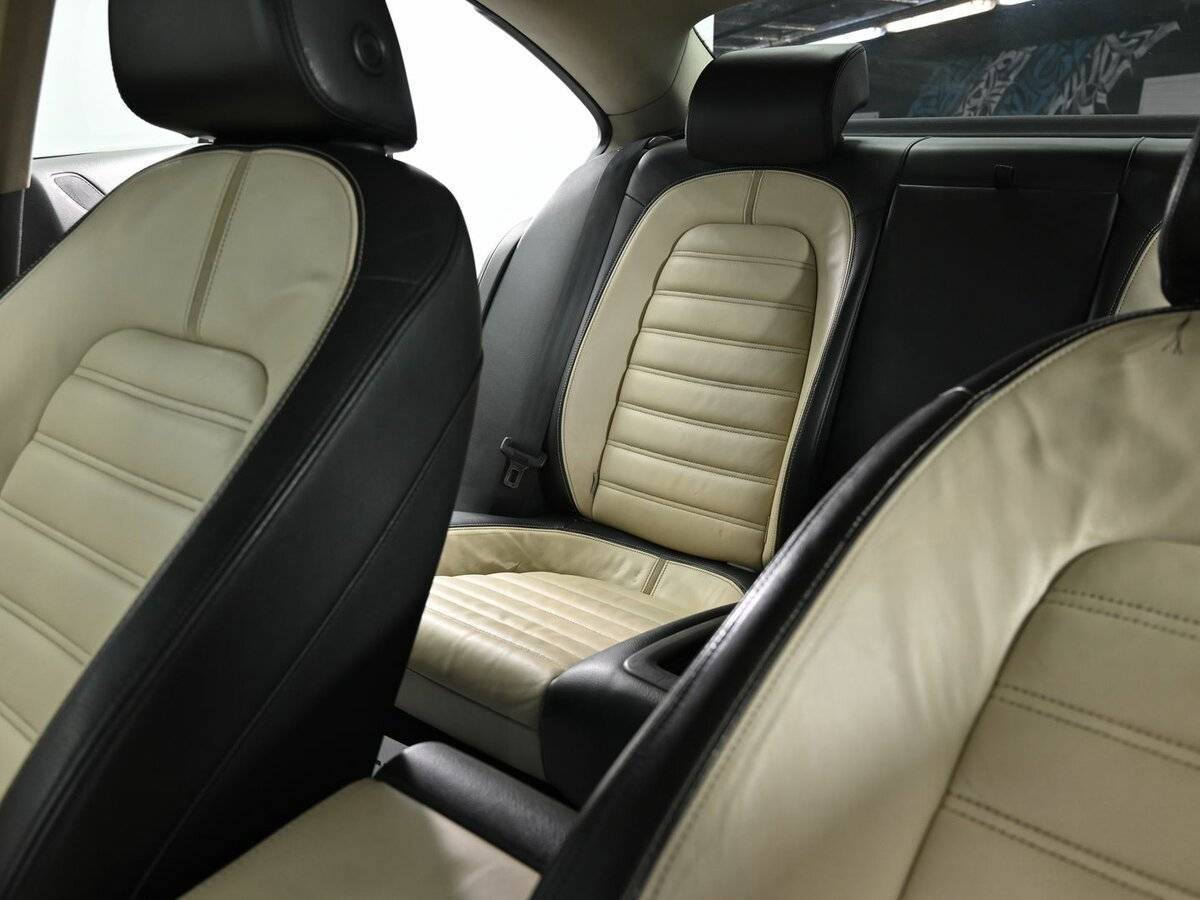 Volkswagen Passat CC, 2011 Фото №13