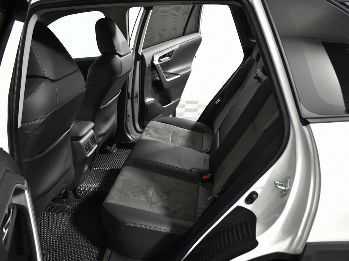 Toyota RAV4, 2022 Фото №11