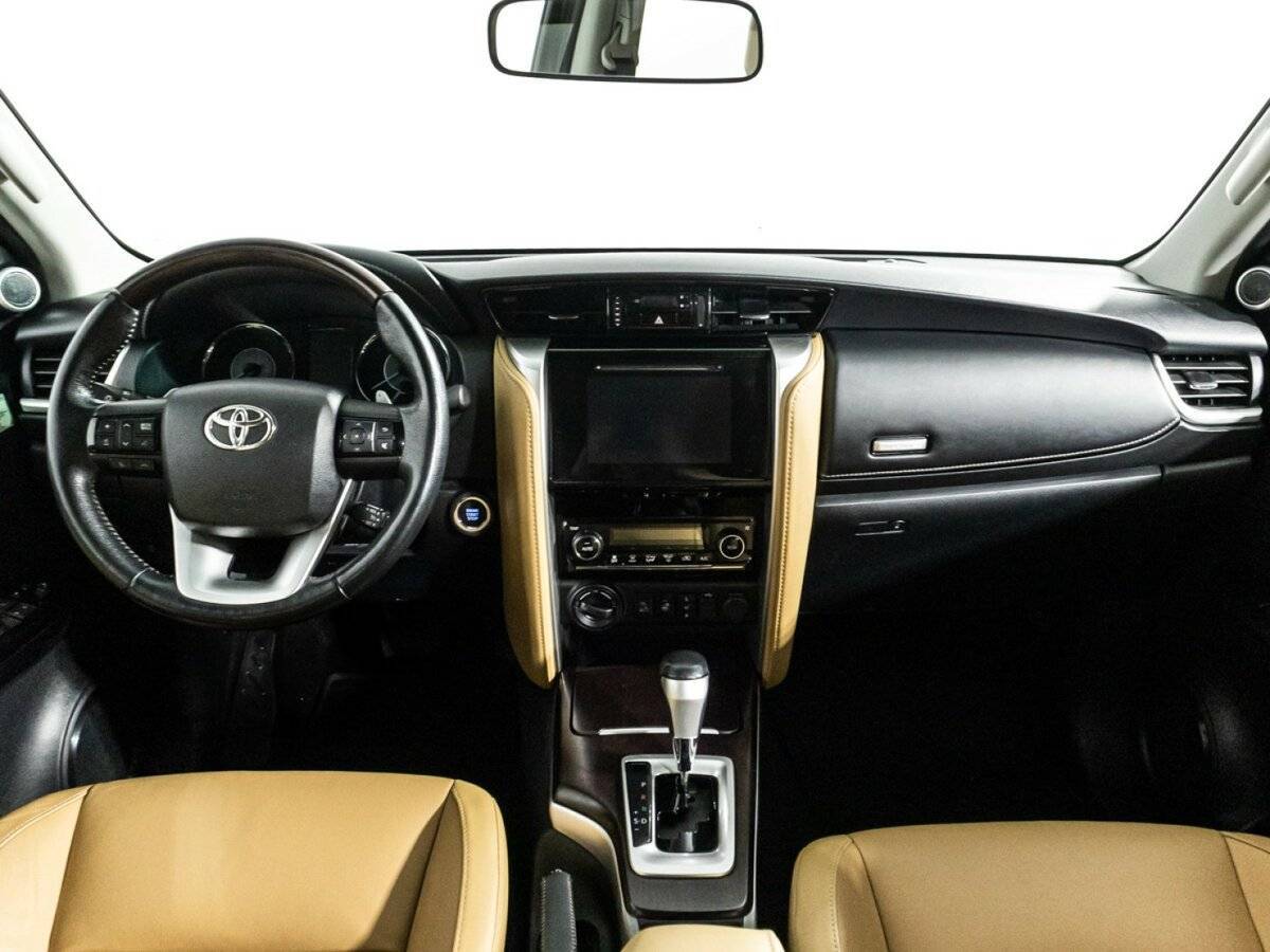 Toyota Fortuner, 2019 Фото №13