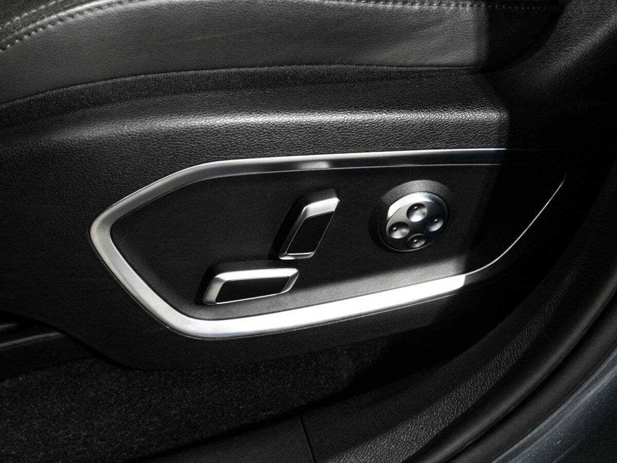 Geely Tugella, 2023 Фото №18