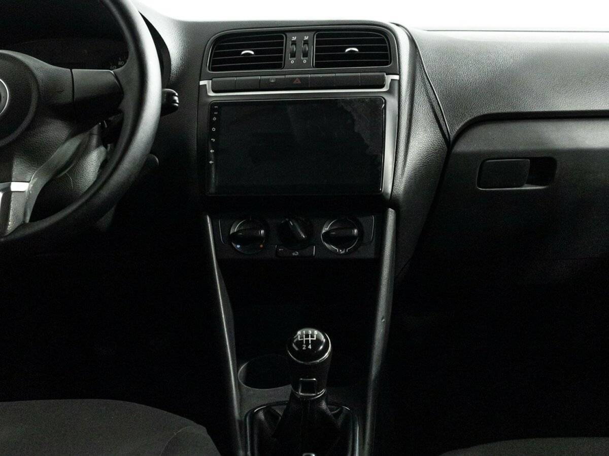 Volkswagen Polo, 2010 Фото №14