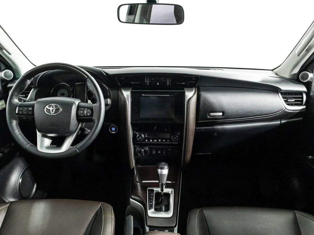 Toyota Fortuner, 2017 Фото №13