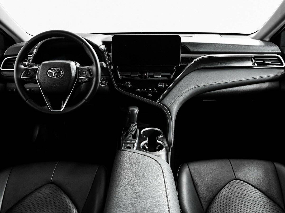 Toyota Camry, 2023 Фото №11