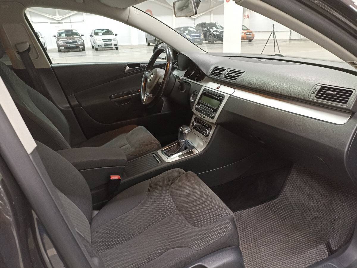 Volkswagen Passat, 2010 Фото №11