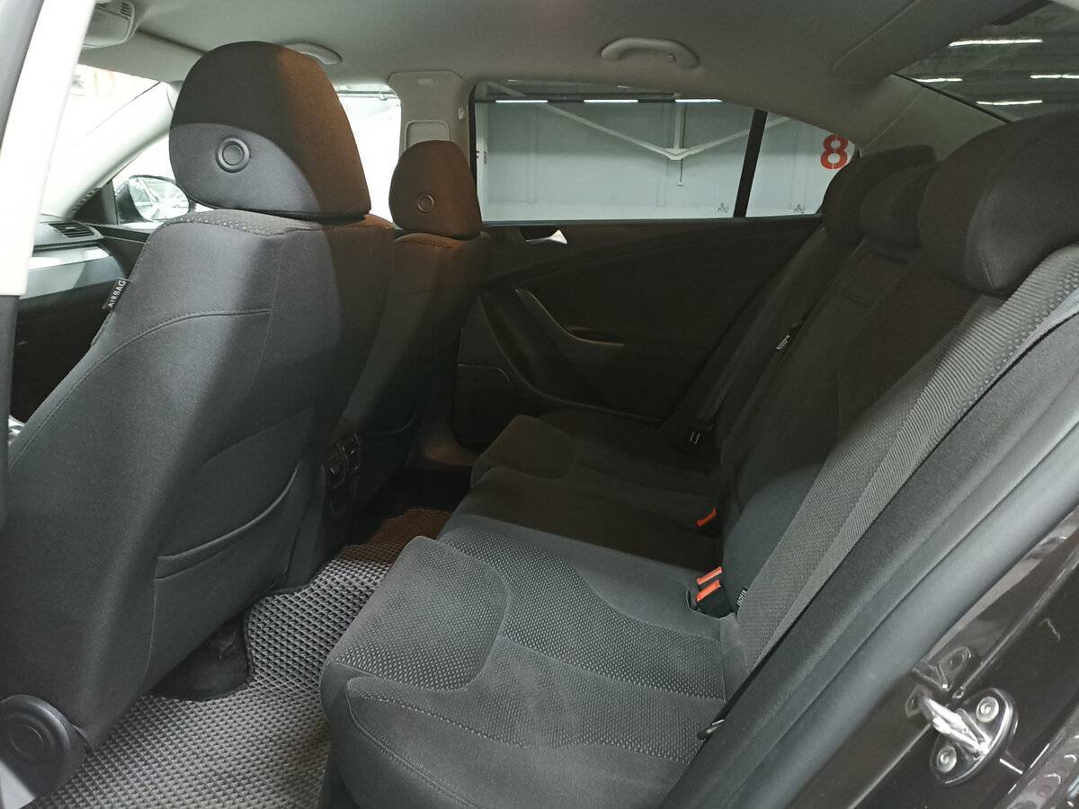 Volkswagen Passat, 2010 Фото №12