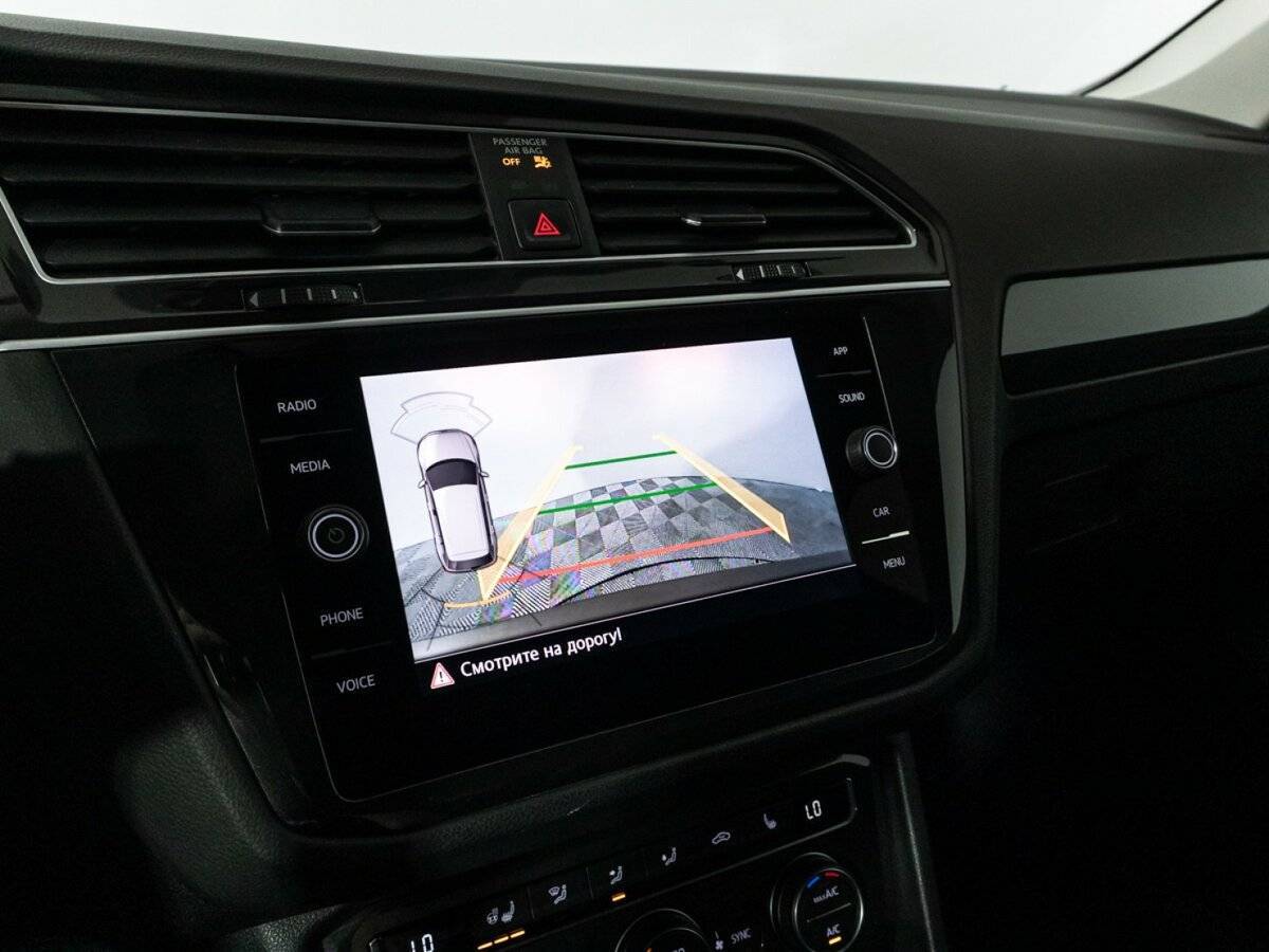 Volkswagen Tiguan, 2019 Фото №17