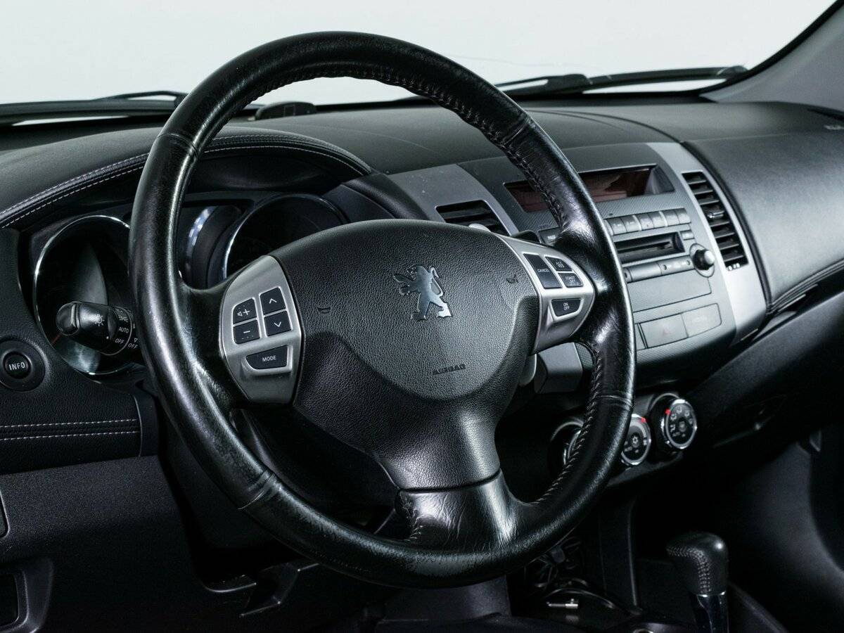 Peugeot 4007, 2011 Фото №14