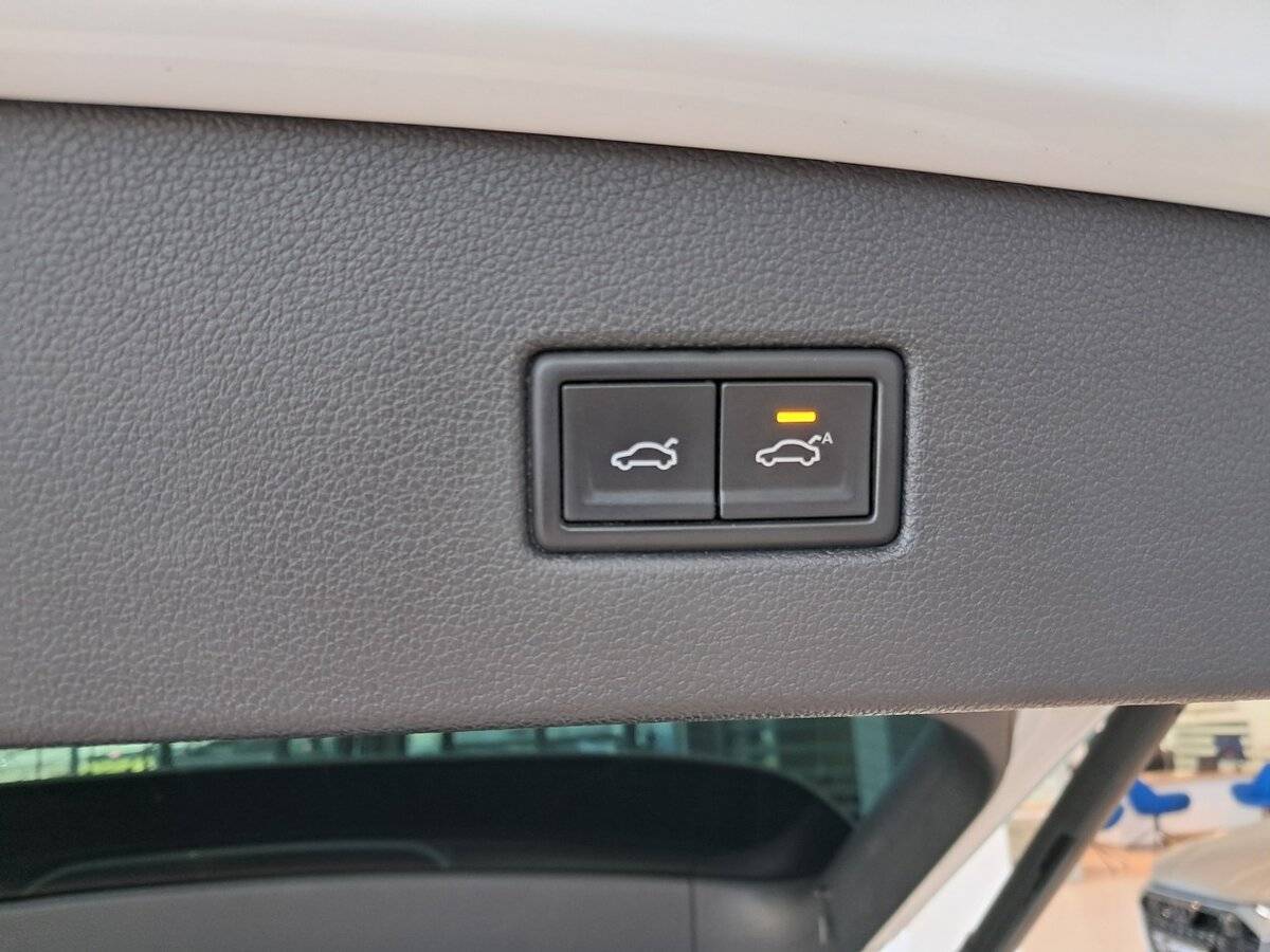 Volkswagen Tiguan, 2021 Фото №19