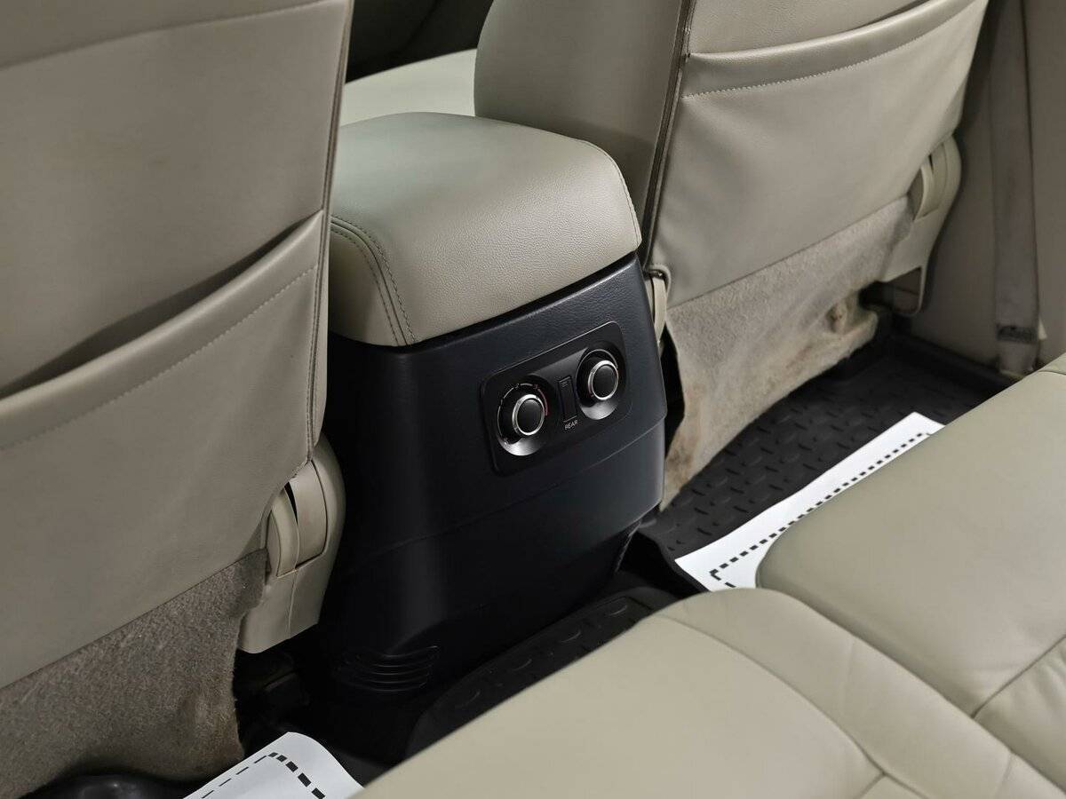 Mitsubishi Pajero, 2008 Фото №16