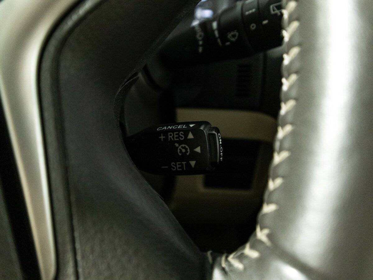 Toyota Land Cruiser Prado, 2022 Фото №21