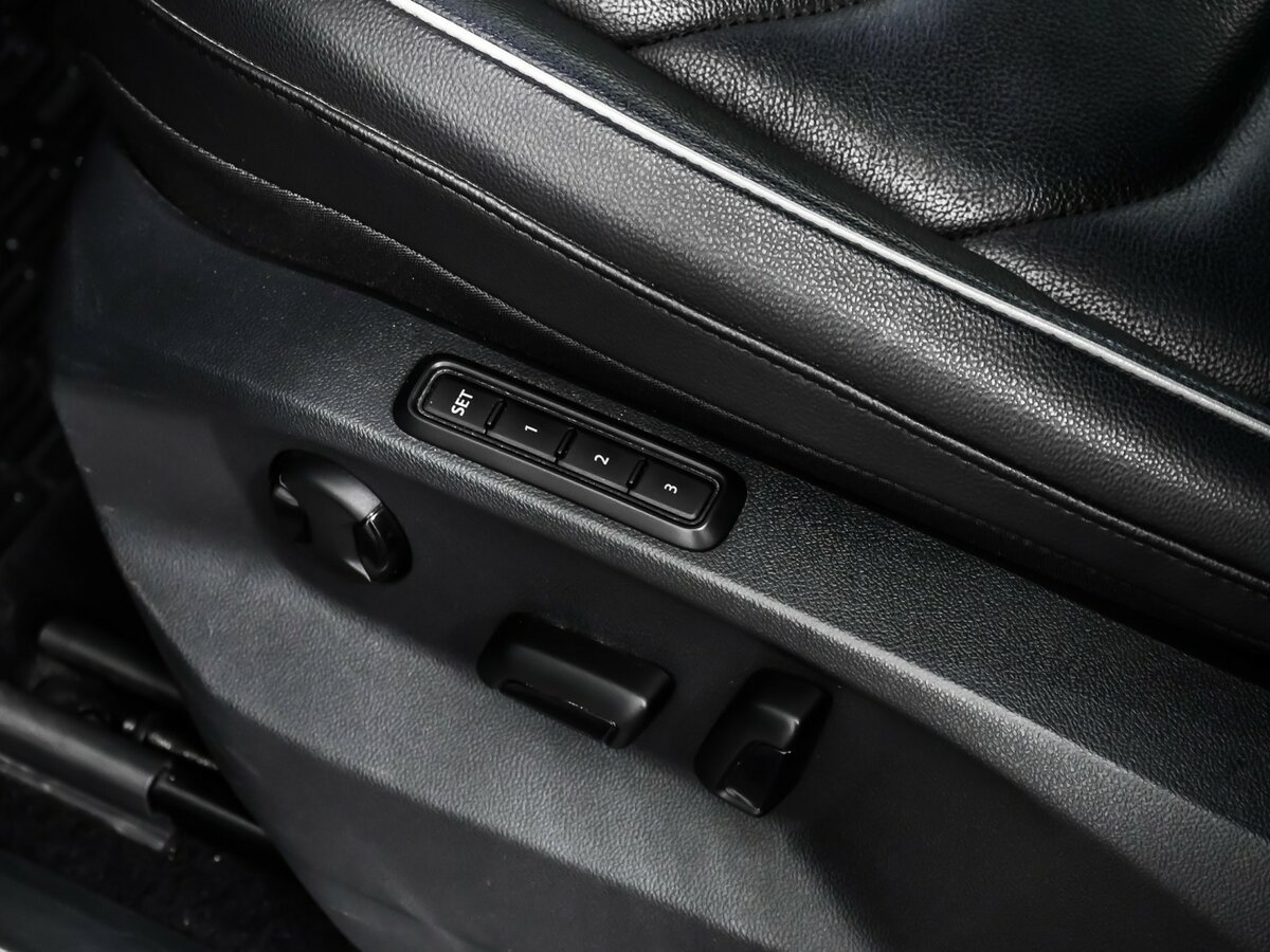 Volkswagen Tiguan II Рестайлинг, 2020 Фото №16