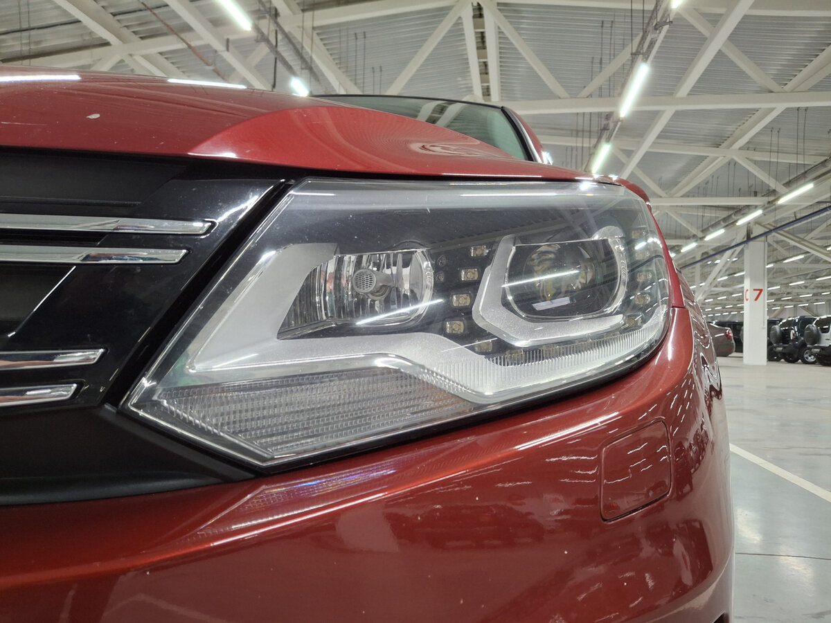 Volkswagen Tiguan I Рестайлинг, 2011 Фото №17