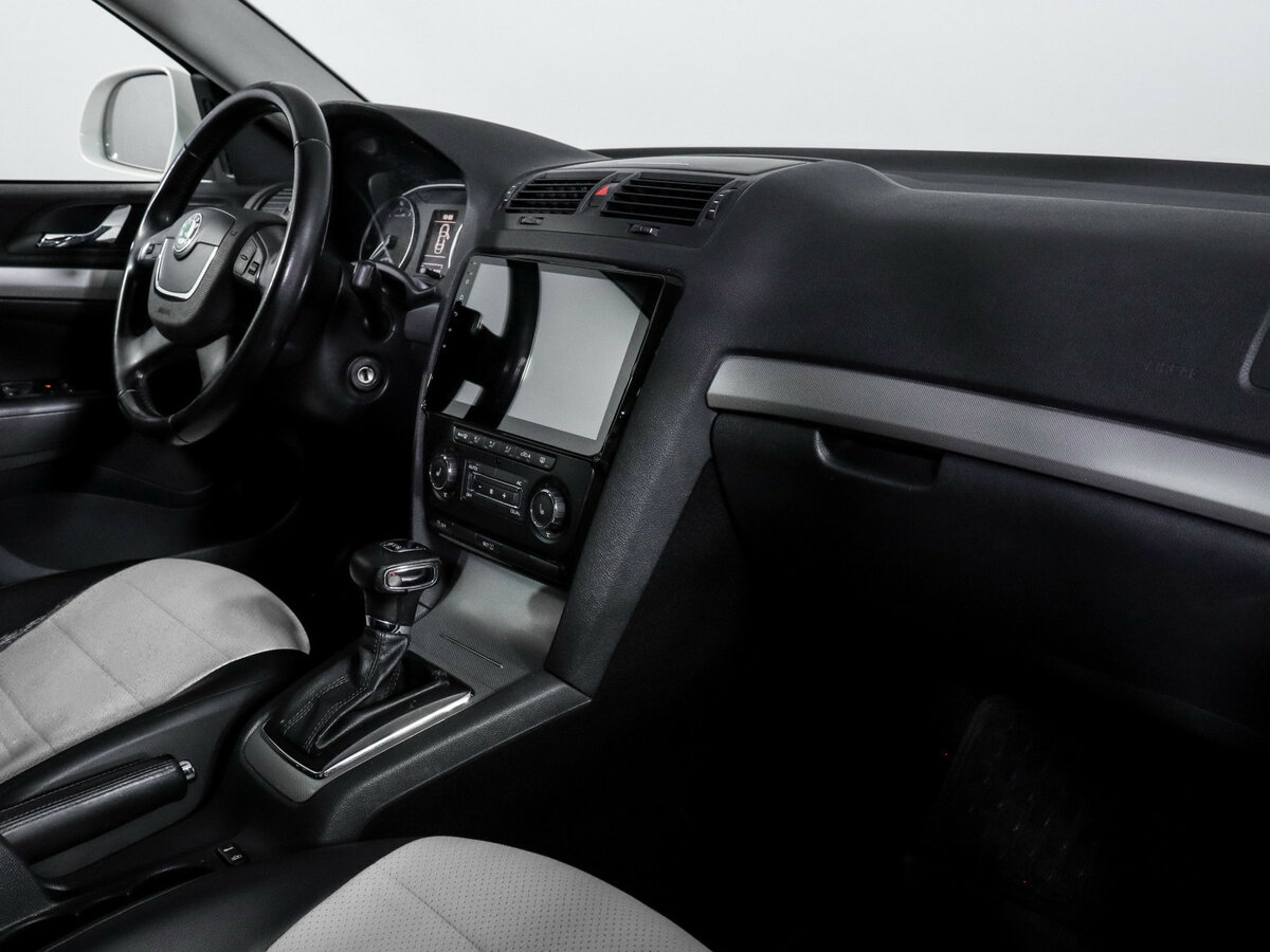 Skoda Octavia DSG7 II (A5) Рестайлинг, 2011 - 187 647 км. | Фото №7