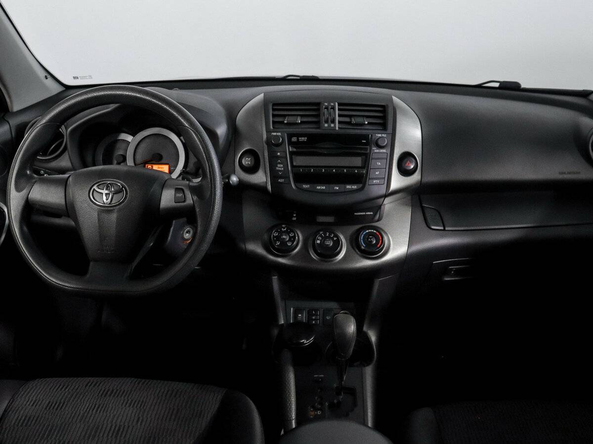 Toyota RAV4 III (XA30) Рестайлинг, 2011 Фото №10