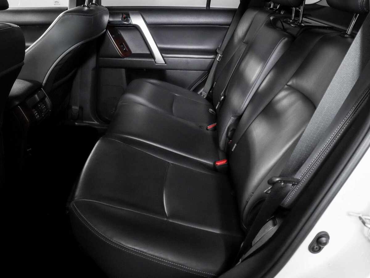 Toyota Land Cruiser Prado 6-speed 150 Series Рестайлинг 1, 2015 Фото №10