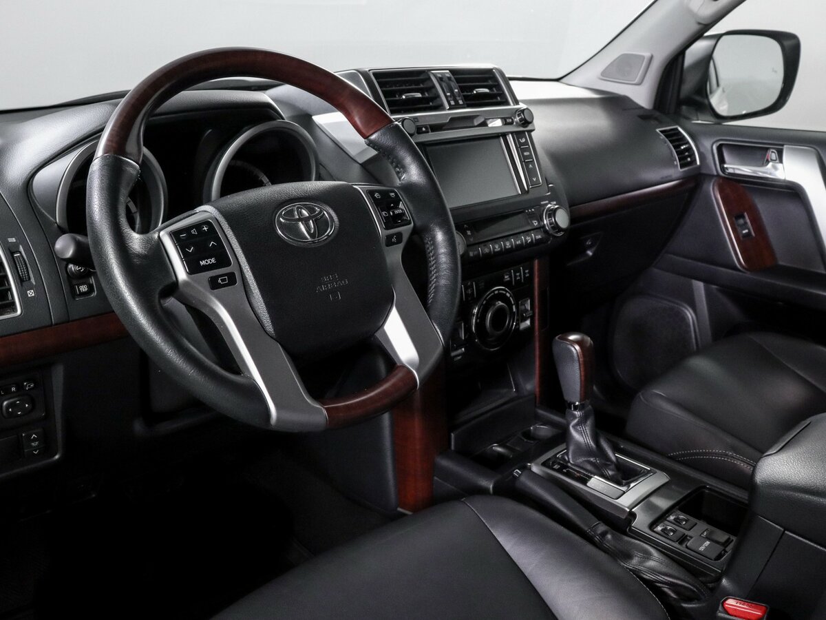 Toyota Land Cruiser Prado 6-speed 150 Series Рестайлинг 1, 2015 Фото №13