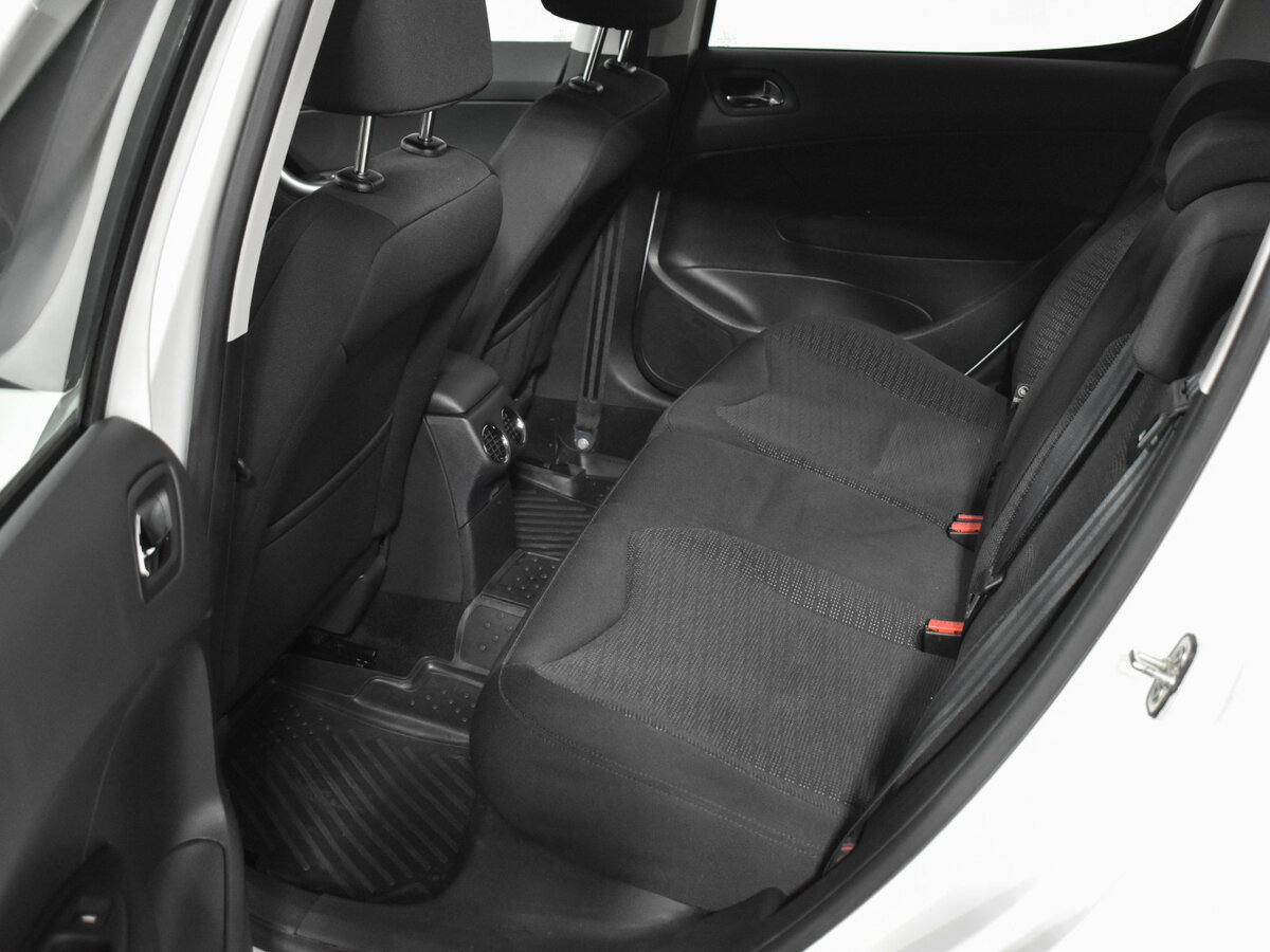 Peugeot 308 I Рестайлинг, 2011 Фото №10