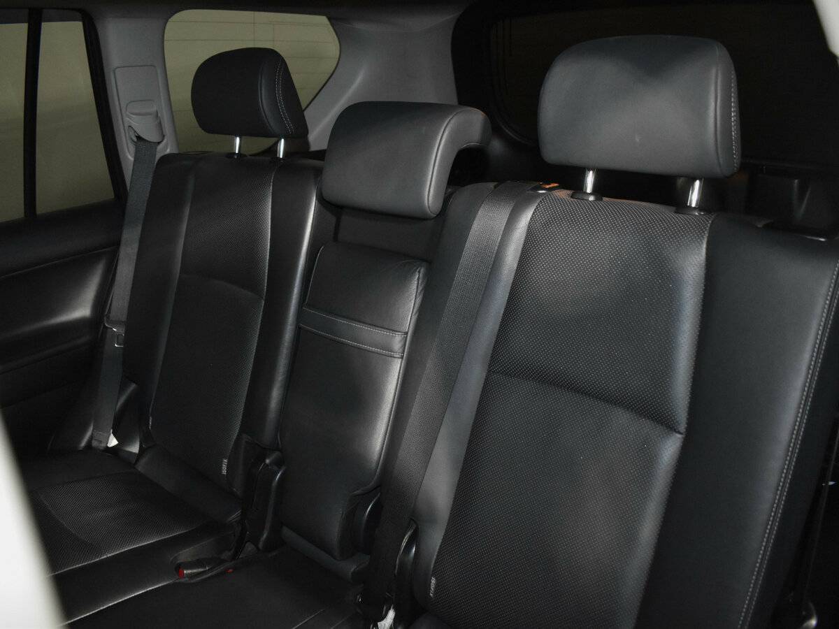 Toyota Land Cruiser Prado 150 Series Рестайлинг 2, 2018 Фото №11